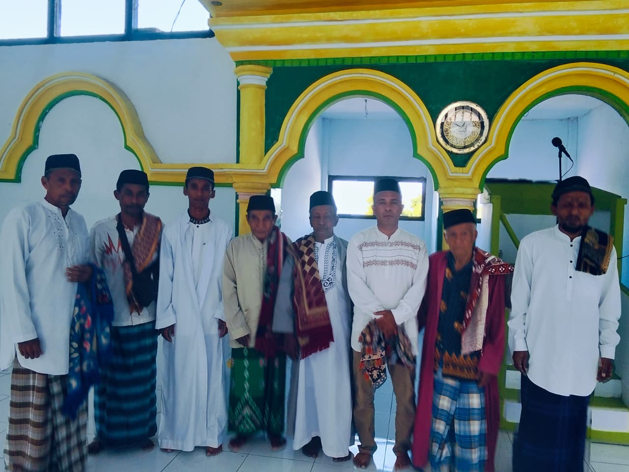 Bangga! Dua Siswa MAN 2 Tikep Pimpin Khutbah Jumat di Kota Tidore