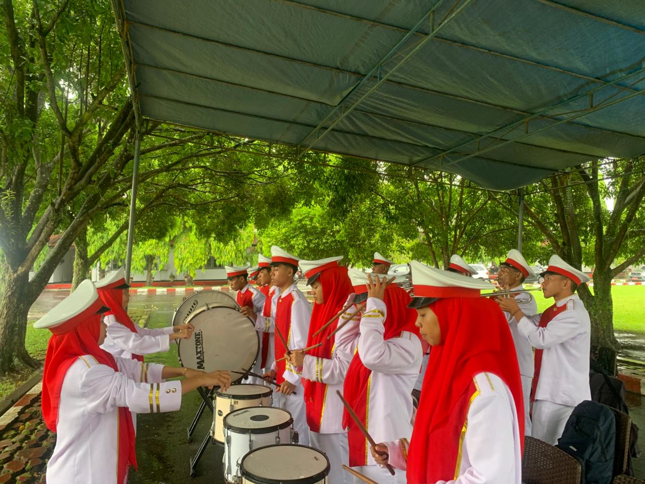 Korsik MAN 2 Tikep Sukses Iringi Upacara HUT ke-54 KORPRI