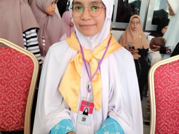 Khumaira Salatalohy, Siswi MAN 2 Tikep Jadi Jamaah Haji Termuda Asal Maluku Utara