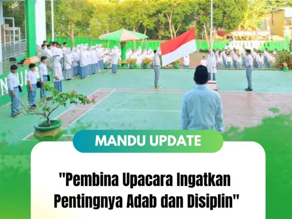 Pembina Upacara Ingatkan Pentingnya Adab dan Disiplin